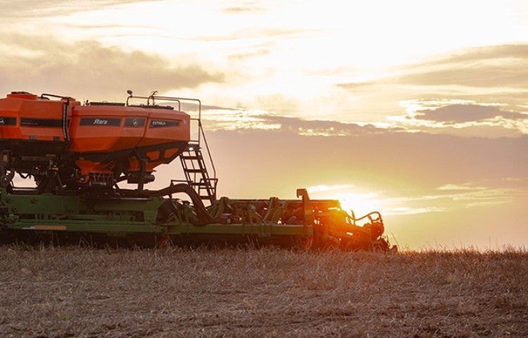 A PLANTADEIRA MAIS COMPLETA DO MERCADO