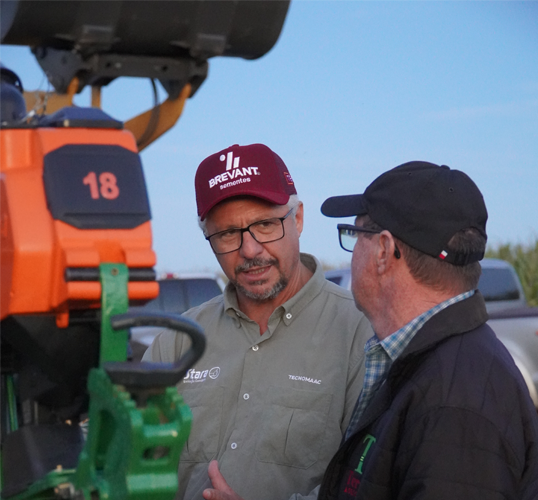 Tecnomaac e Stara levam inovação e tecnologia ao Dia de Campo na Fazenda Vó Ramona