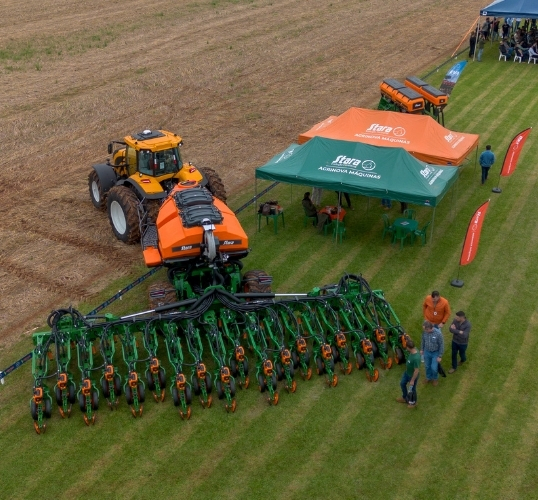 AGRINOVA MÁQUINAS PARTICIPA DE MAIS UMA EDIÇÃO DO AVANSEED