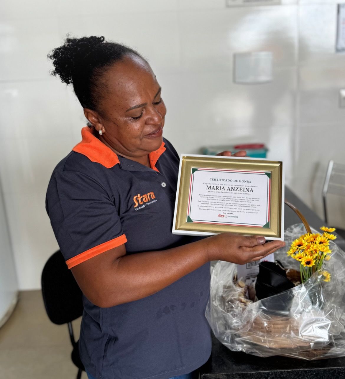 Dia de celebrar um dia lindo na loja, 10 anos de entrega e dedicação de Maria Anzeina.