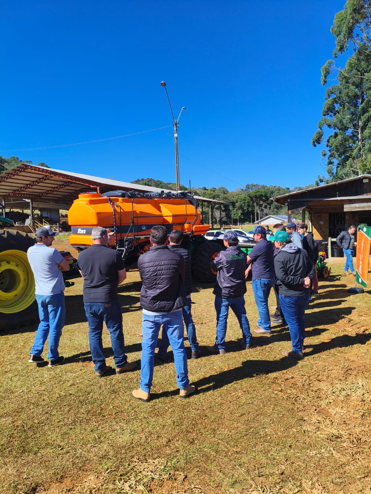 Maqforte reúne produtores em Pato Branco para apresentar a nova Plantadeira Princesa