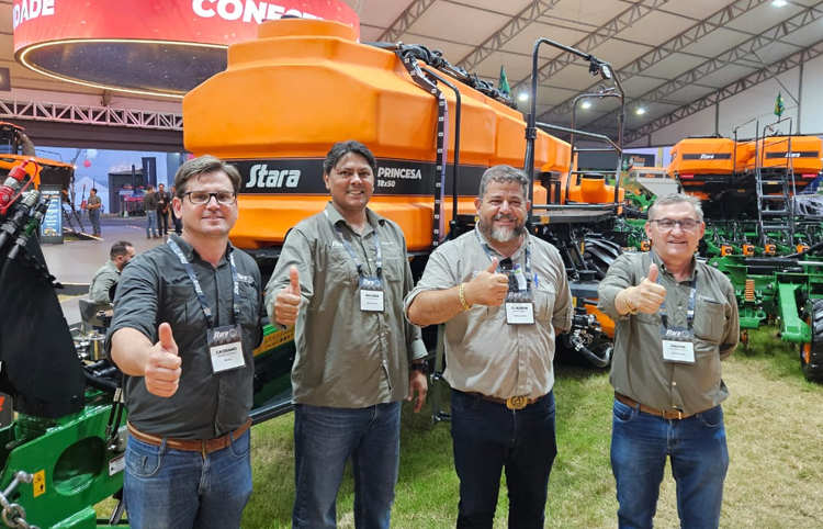 Tecnomaac marca presença na Agrishow 2026 e acompanha lançamentos da Stara para o agronegócio