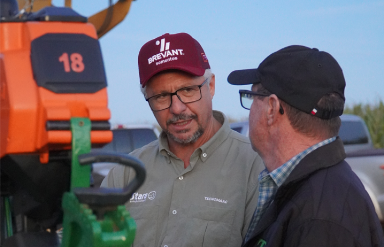 Tecnomaac e Stara levam inovação e tecnologia ao Dia de Campo na Fazenda Vó Ramona