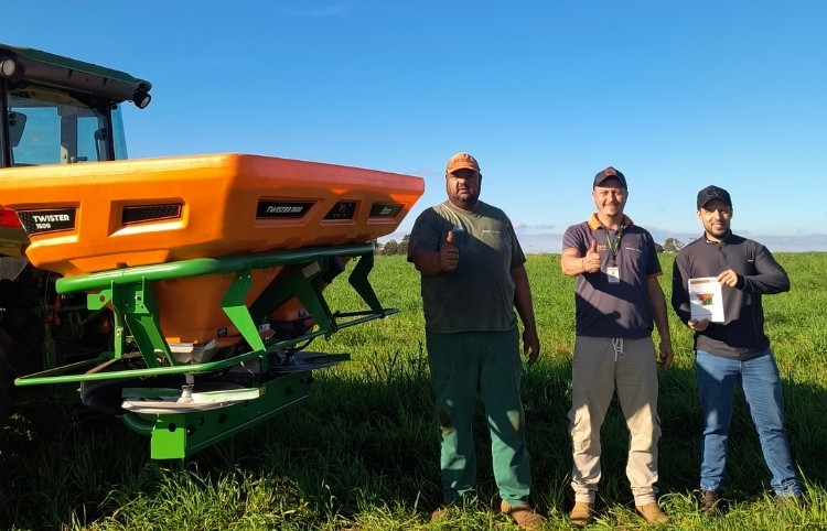 AGRINOVA ENTREGA: TWISTER 1500