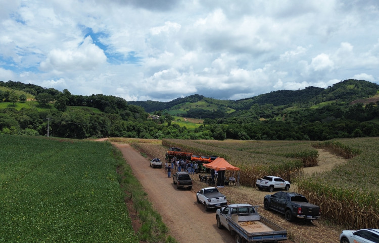 WM Máquinas realiza Dia de Campo em Laranjeiras do Sul/PR com demonstração da Plantadeira EVA