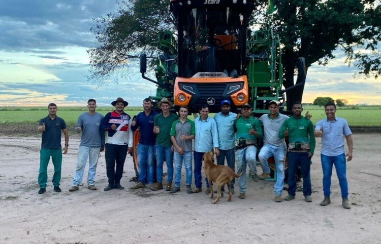 Demonstrações do Imperador 2500 na Chapada Gaúcha
