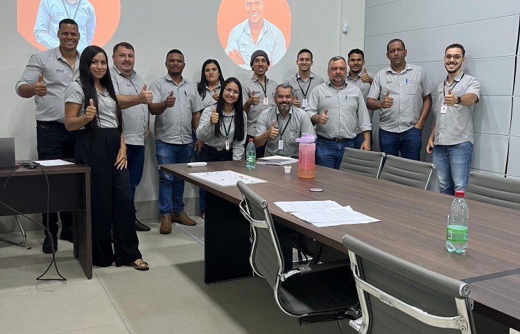 Treinamento Contabil e Fiscal com nossos colaboradores 28/03 em uruaçu e 01/04 em unai