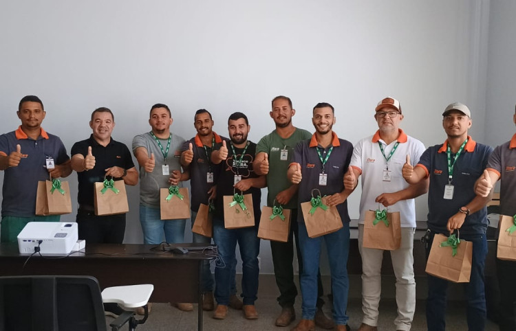 Dia dos Pais: Homenagem aos Heróis do Dia a Dia!