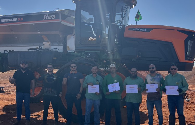 FAZENDA SANTA ADÉLIA RECEBE TREINAMENTO DE OPERADORES E ENTREGA TÉCNICA DO HÉRCULES 9.0