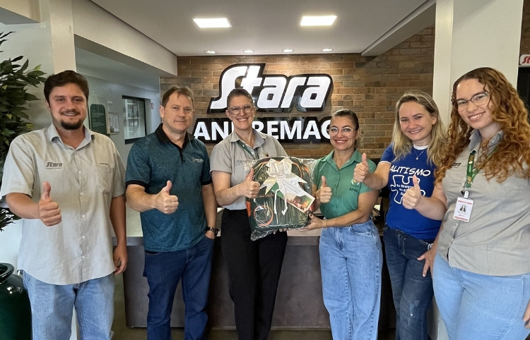 Doação de Kits à APAE