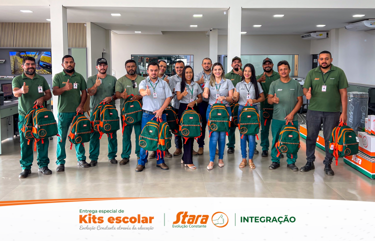 🎒📚 Entrega de Bolsas e Materiais Escolares Stara