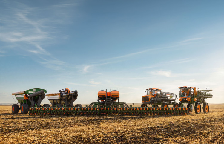 Máquinas agrícolas em Luís Eduardo Magalhães: como escolher