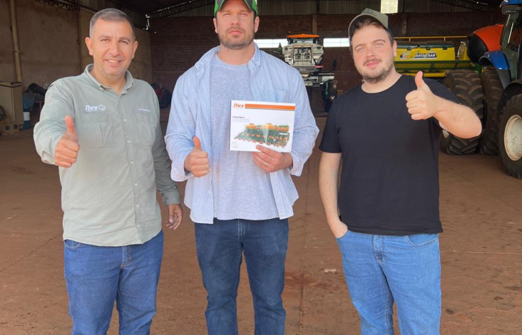 WS Máquinas faz entrega da Plantadeira Cinderela Top