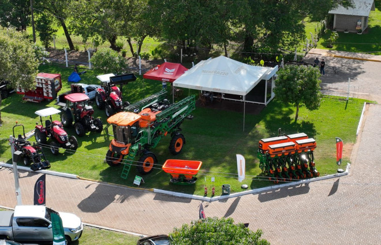 Menegazzo marca presença na 1ª Expofeira de Porto Vera Cruz
