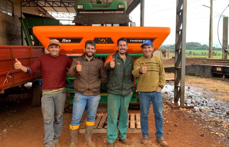 ENTREGA DISTRIBUIDOR CENTRIFUGO MODELO TWISTER 1500