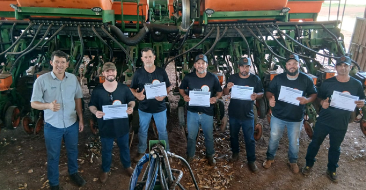 Treinamento de Operadores da Plantadora Cinderela Stara