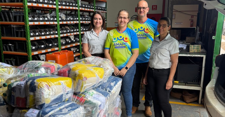 Natal Solidário: Compartilhando Esperança com a Comunidade