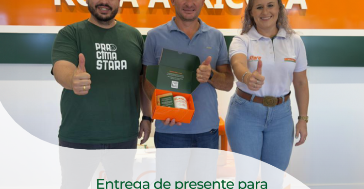 STARA CONSÓRCIOS 8 ANOS: ENTREGA DE PRESENTE PARA O CLIENTE DE CONSÓRCIO VALTER MACIEL