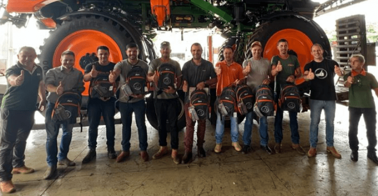 Inovagro entrega brindes aos colaboradores