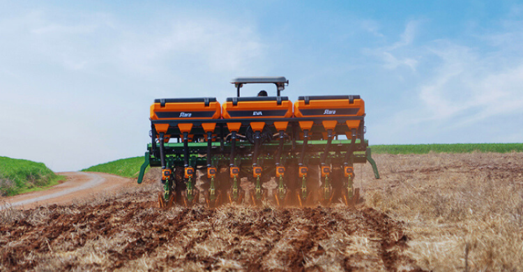 Plantadeira Eva Stara: precisão, robustez e eficiência no plantio