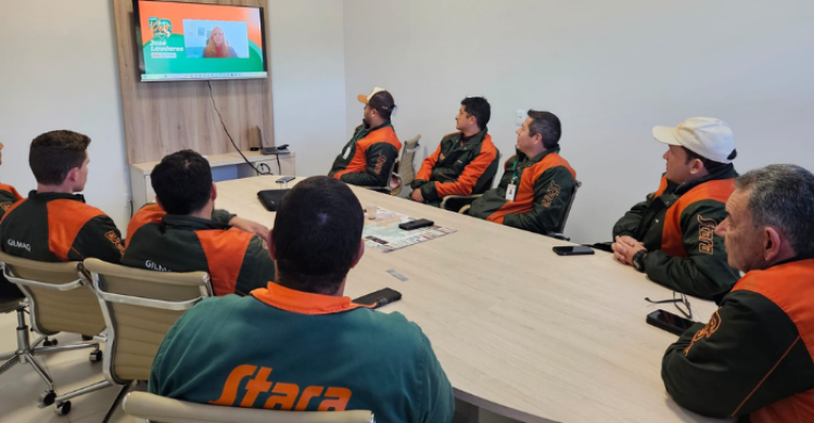 PAIS DA GILMAQ SÃO HOMENAGEADOS PELO DIA DOS PAIS