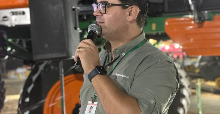 QUERÊNCIA MÁQUINAS PRESENTE NA EXPO PARAÚNA 2025