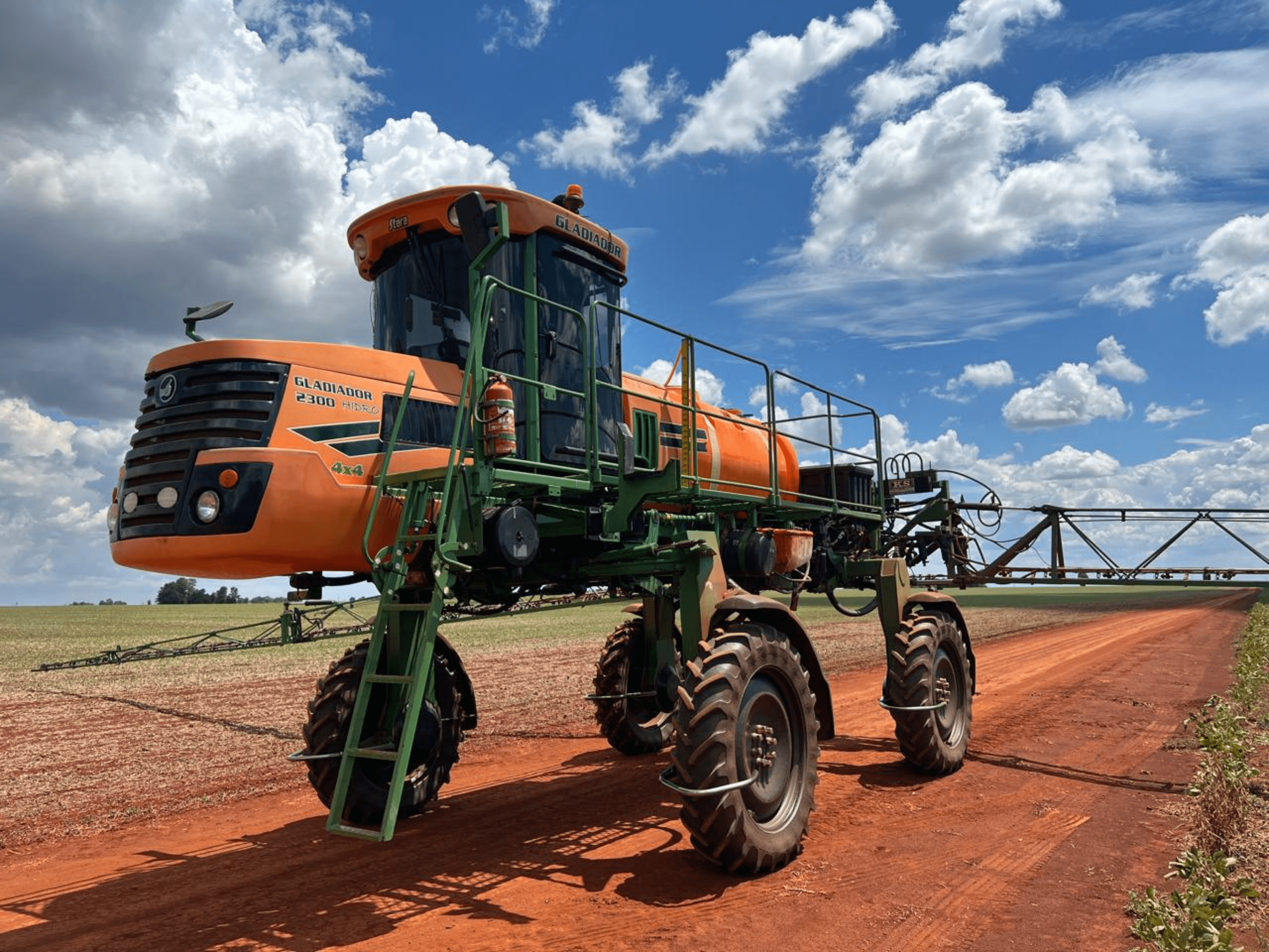 Pulverizador STARA Gladiador 2300