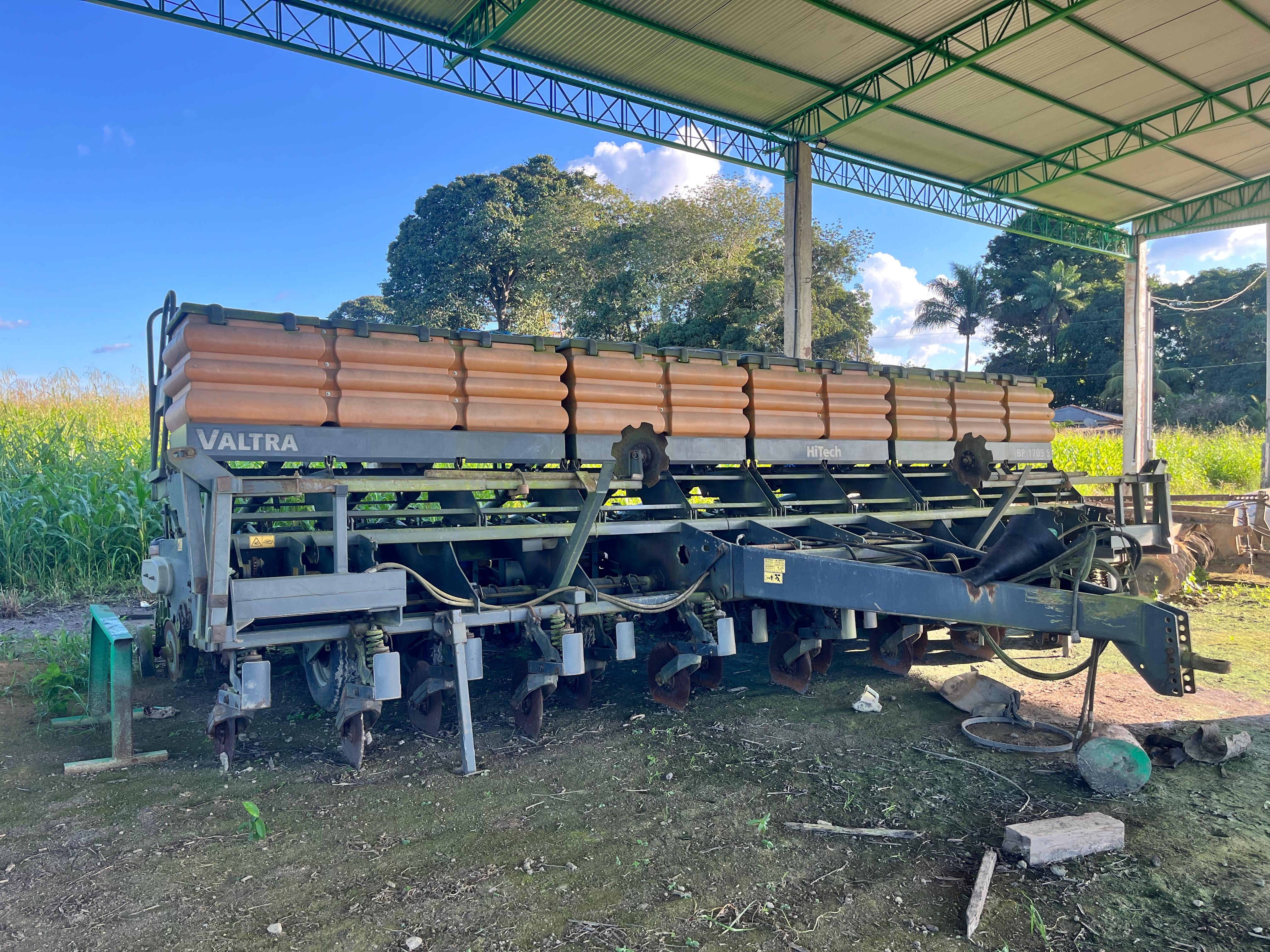 PLANTADEIRA VALTRA À VENDA Local: Santarém-PA