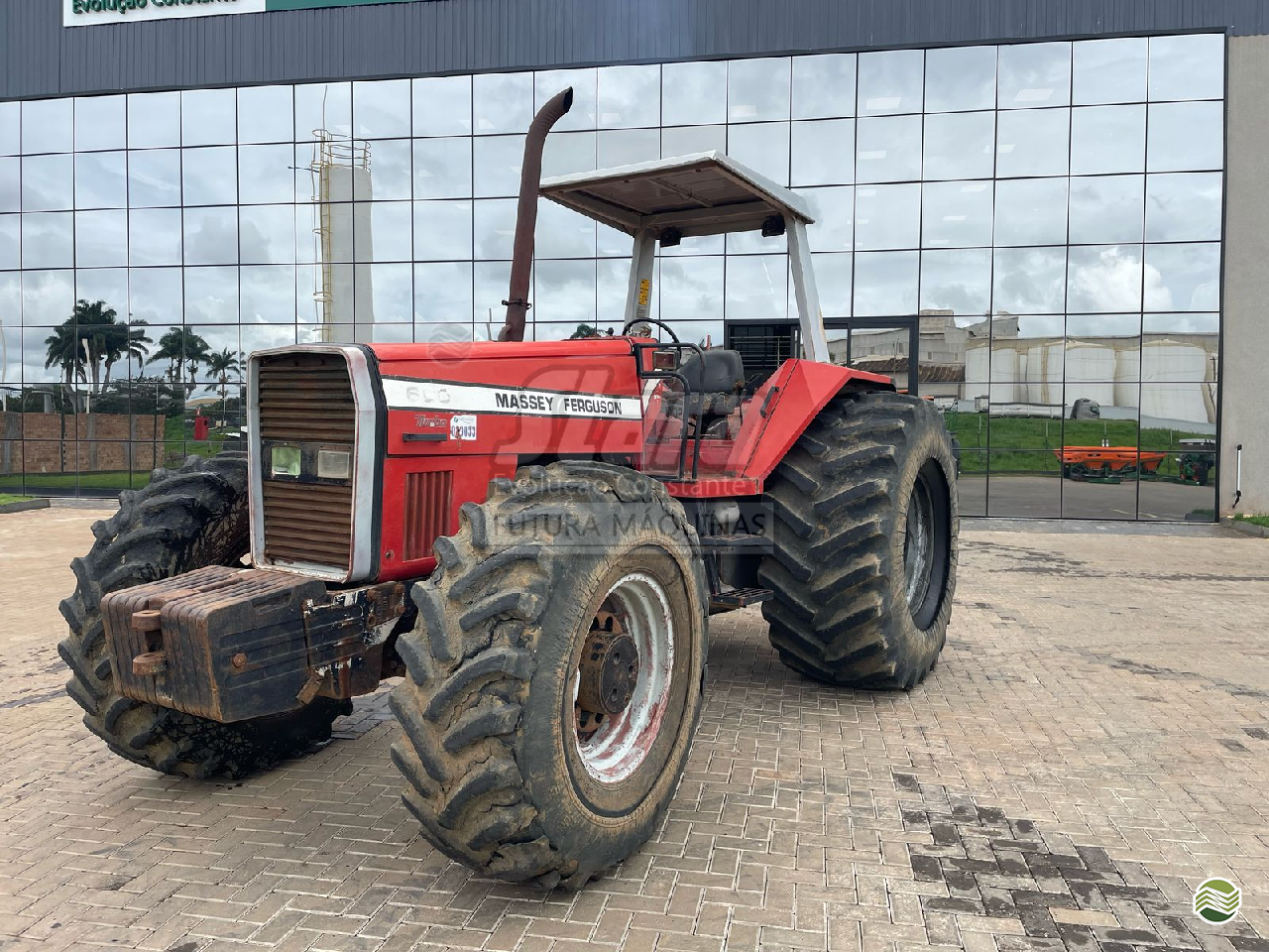 MASSEY FERGUSON MF 660 2001