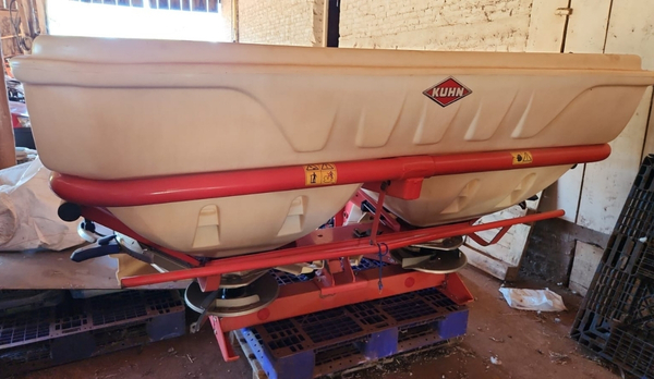 DISTRIBUIDOR CENTRÍFUGO DUPLO DISCO KUHN ACCURA 1600