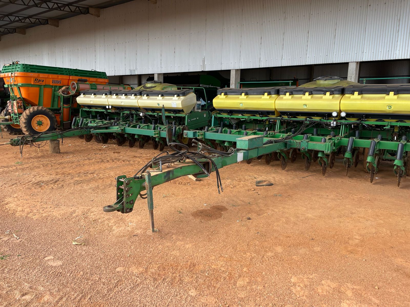 Plantadeira Ccs 24 linhas de 50cm