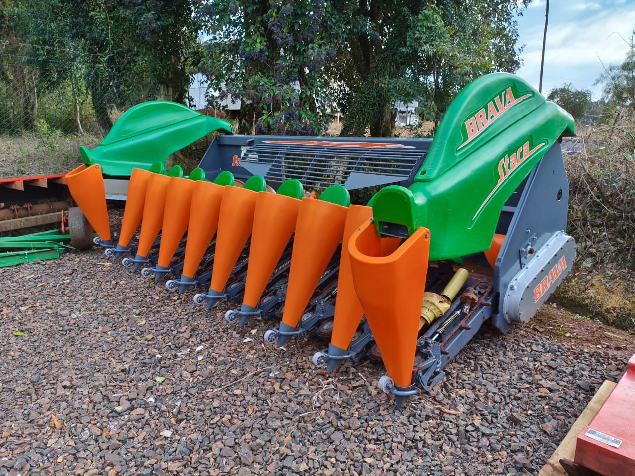 plataforma de milho STARA Brava 4080 c/ 9Lx45cm