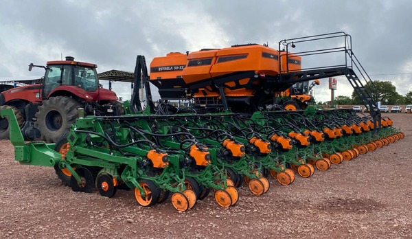 PLANTADEIRA ESTRELA 30X50