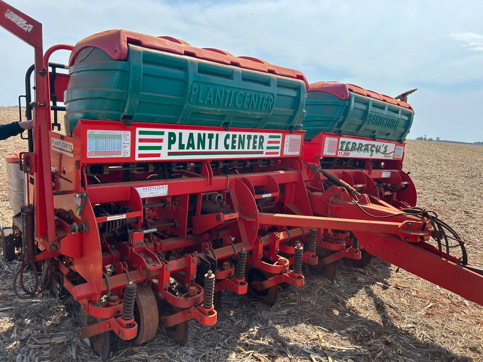 Plantadora Planti Center 11x45. Año 2010.