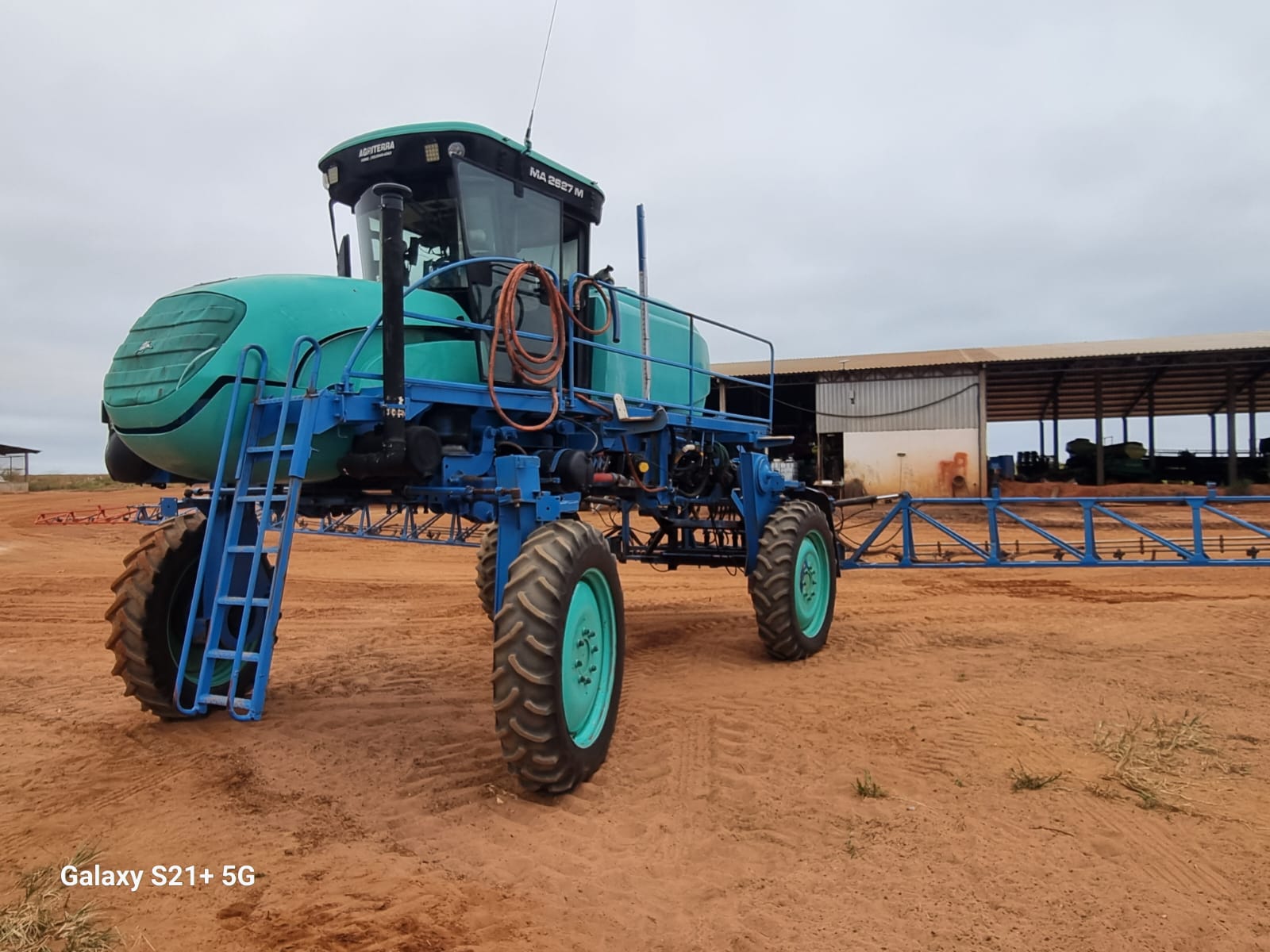 PULVERIZADOR PARRUDA, 27M BARRA, ANO 2008, MARCA MONTANA- Valor à vista:R$ 220 000,00