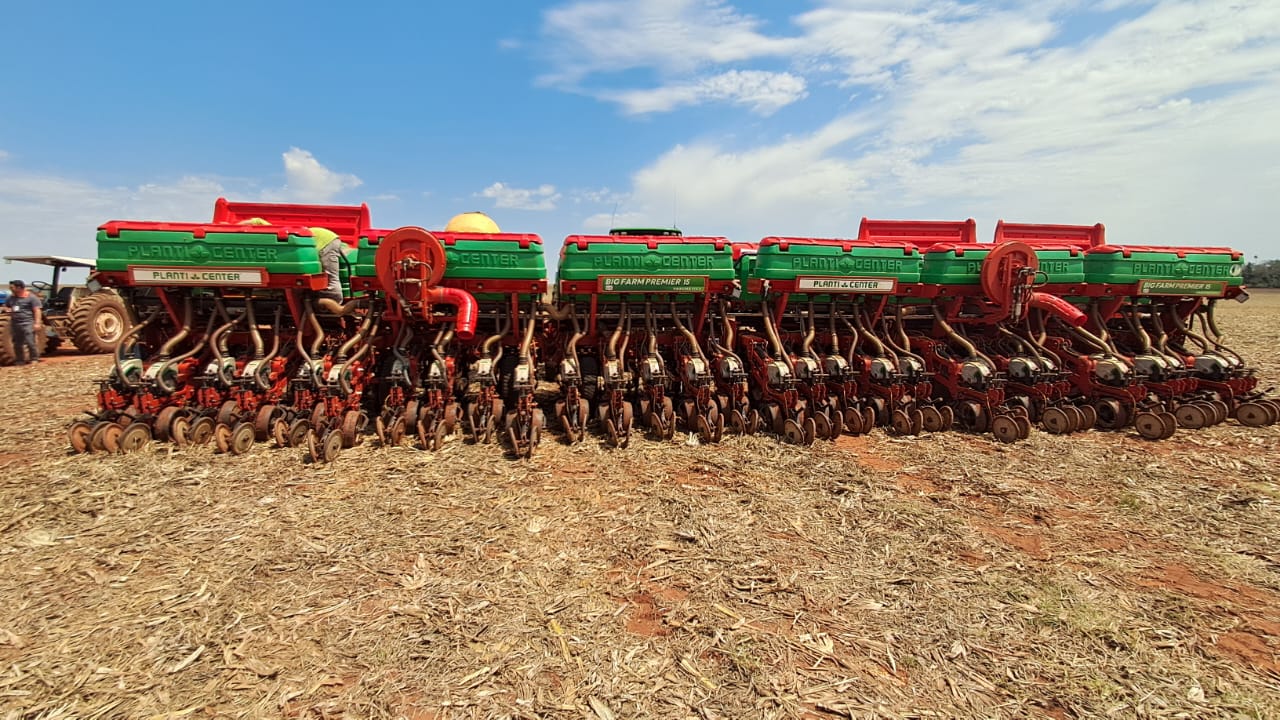 PLANTADEIRA PLANTI CENTER