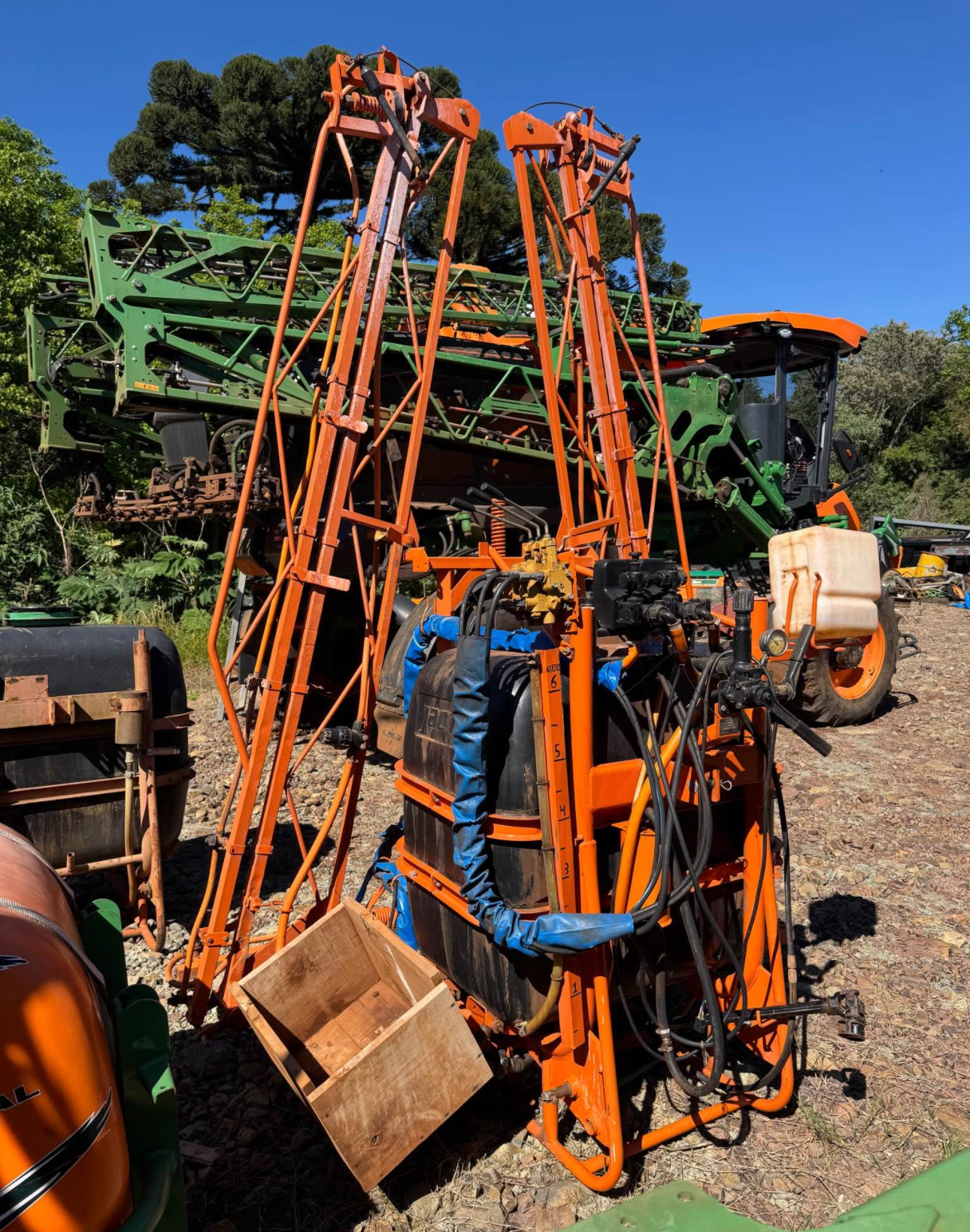 Jacto 600lts 14m de barras 2014 abert. Hidraulica e água elétrica 2 vias