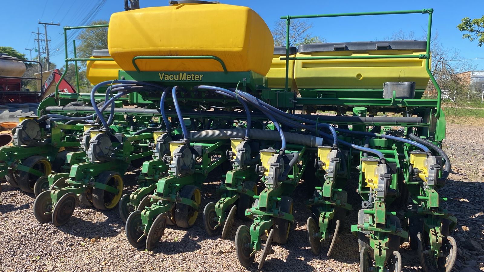 John deere 2122A