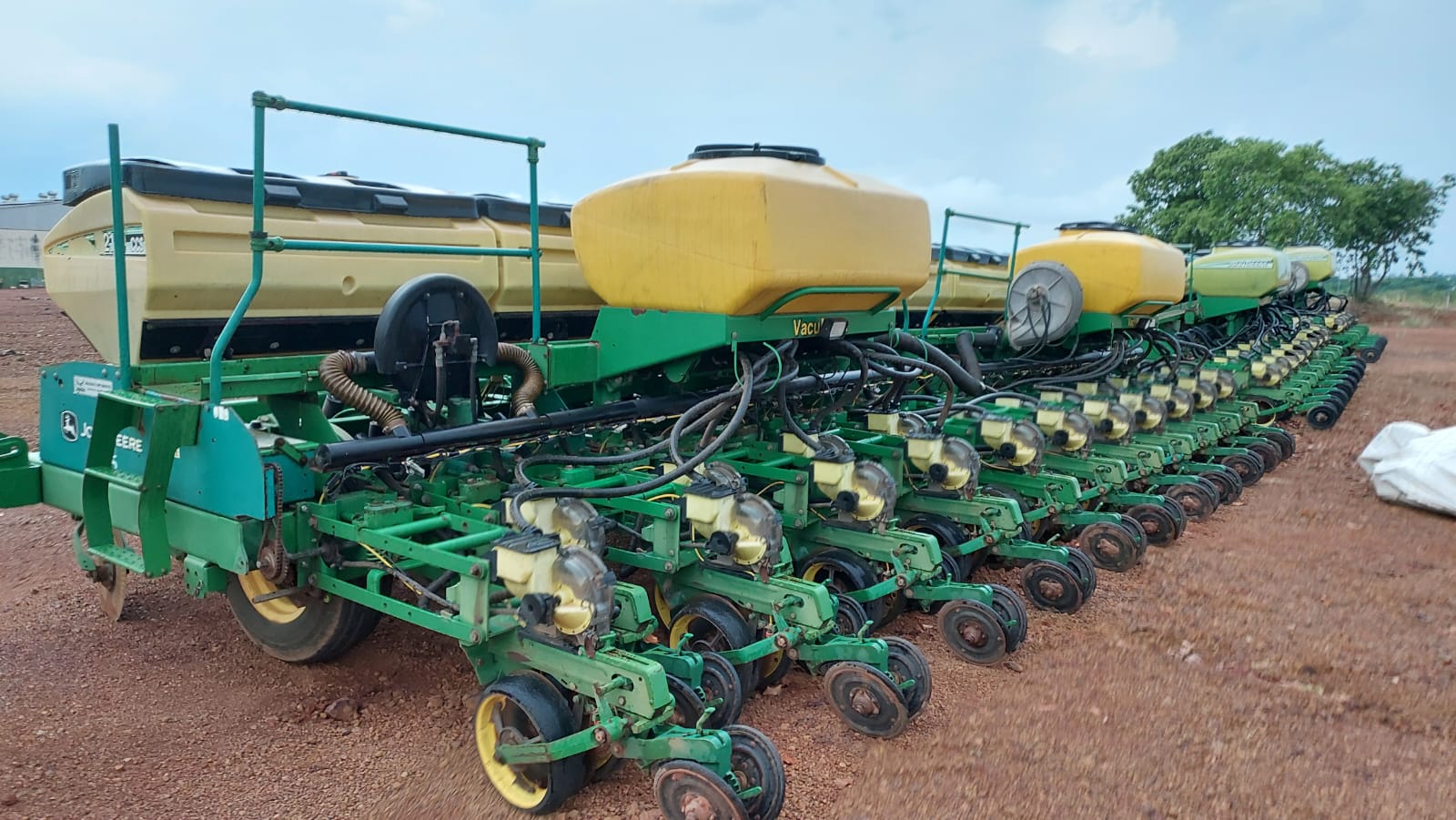 PLANTADEIRA JOHN DEERE 2122