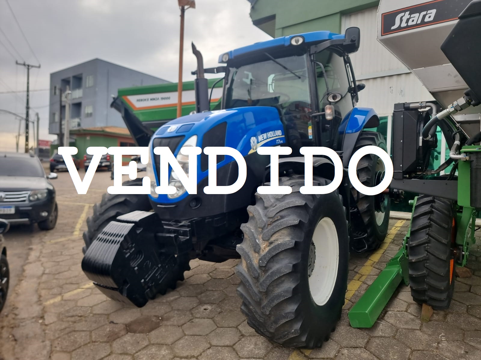 Trator New Holland T7 175, ano 2014