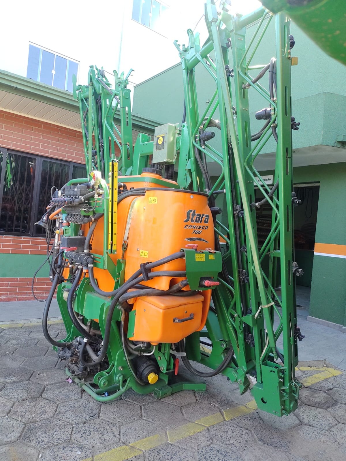 Pulverizador Stara Corisco 700, ano 2016