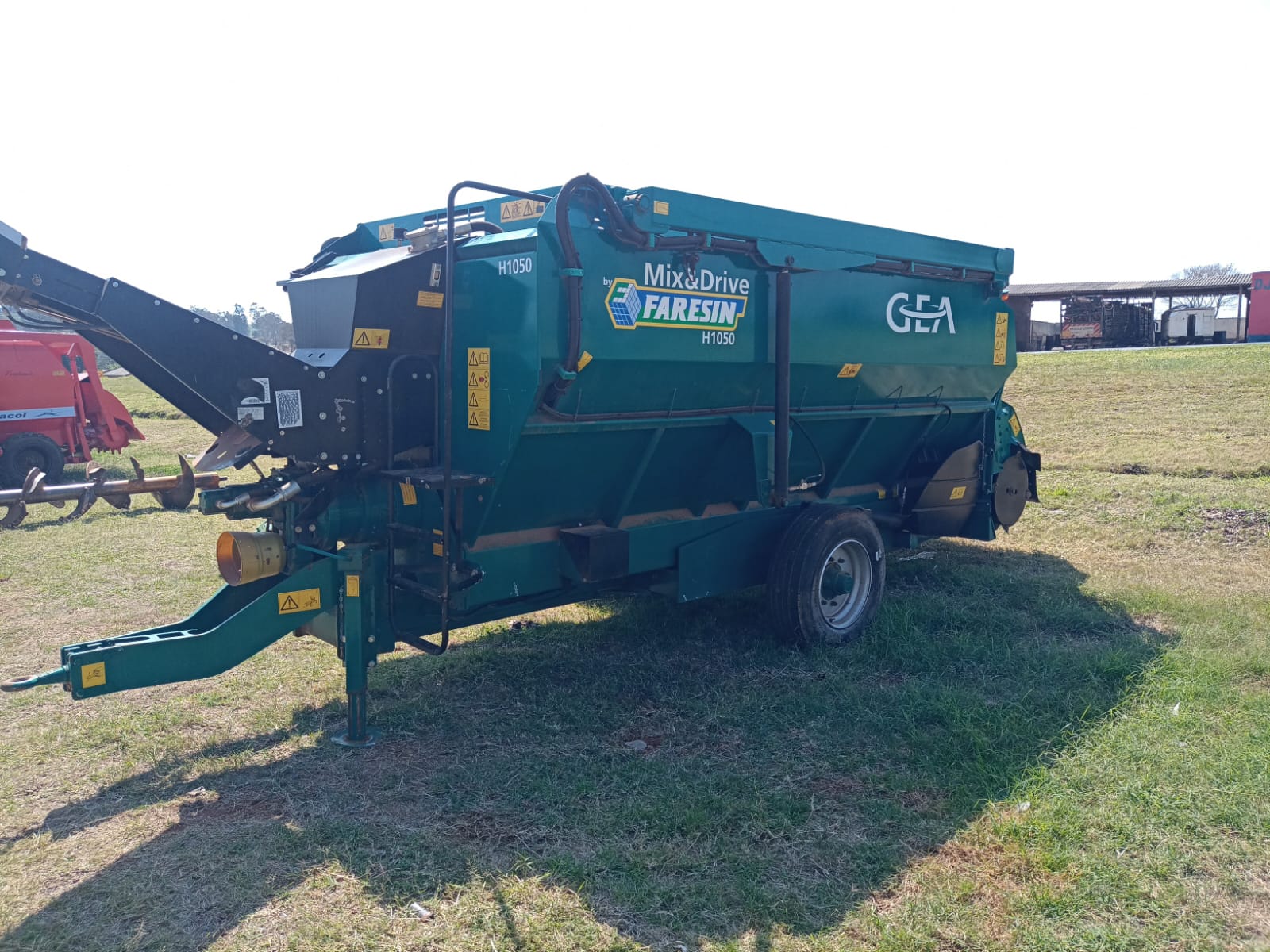 Vagão Misturador Faresin Mix &amp; Drive 1050 H, ano 2016