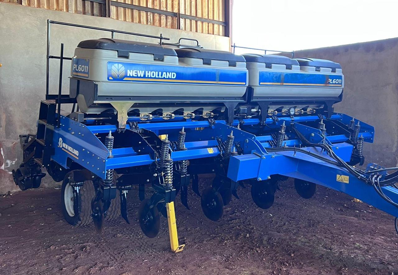 PL6011 - New Holland
