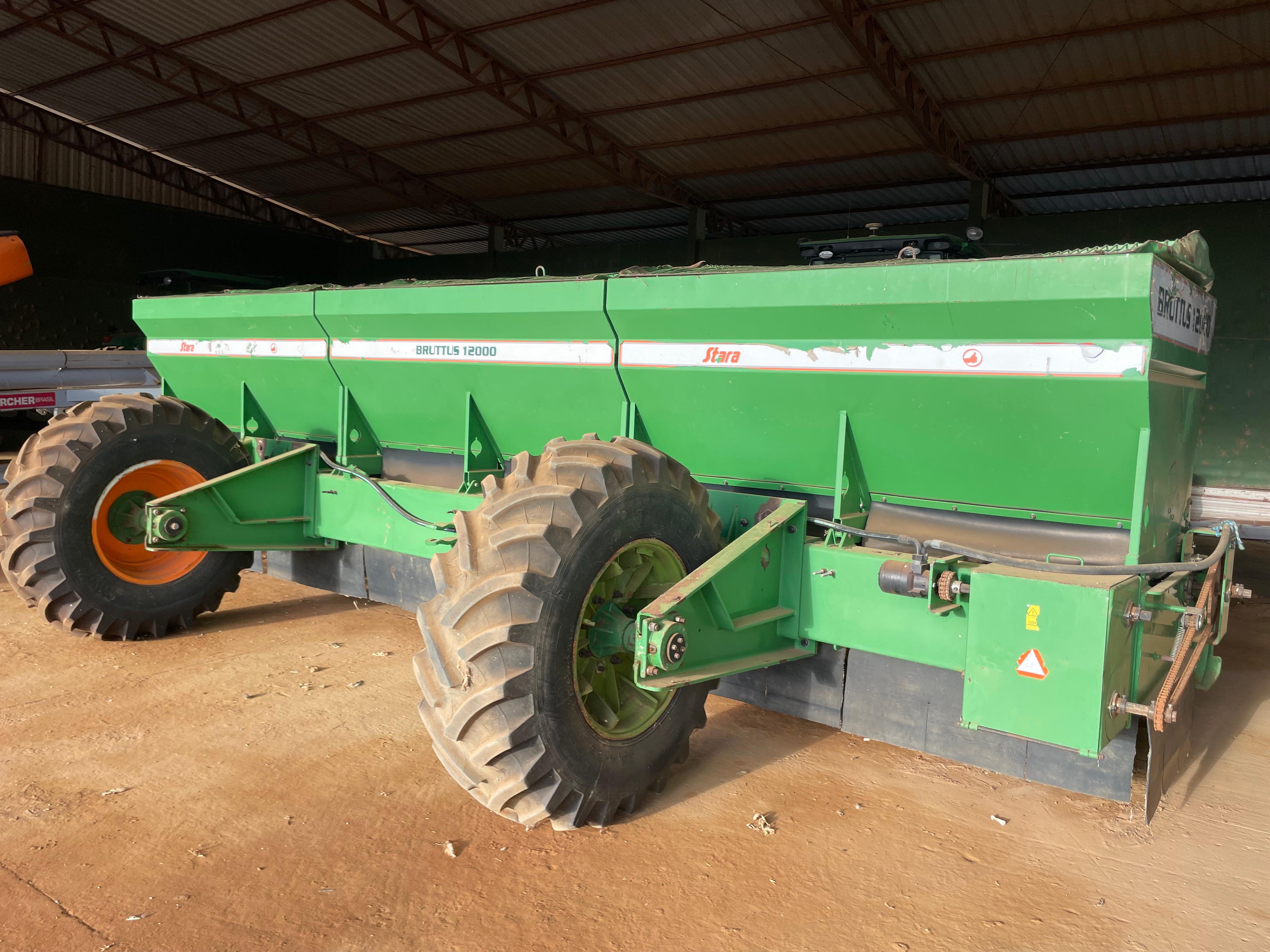 DISTRIBUIDOR BRUTTUS 12000 – Marca Stara, ano 2019