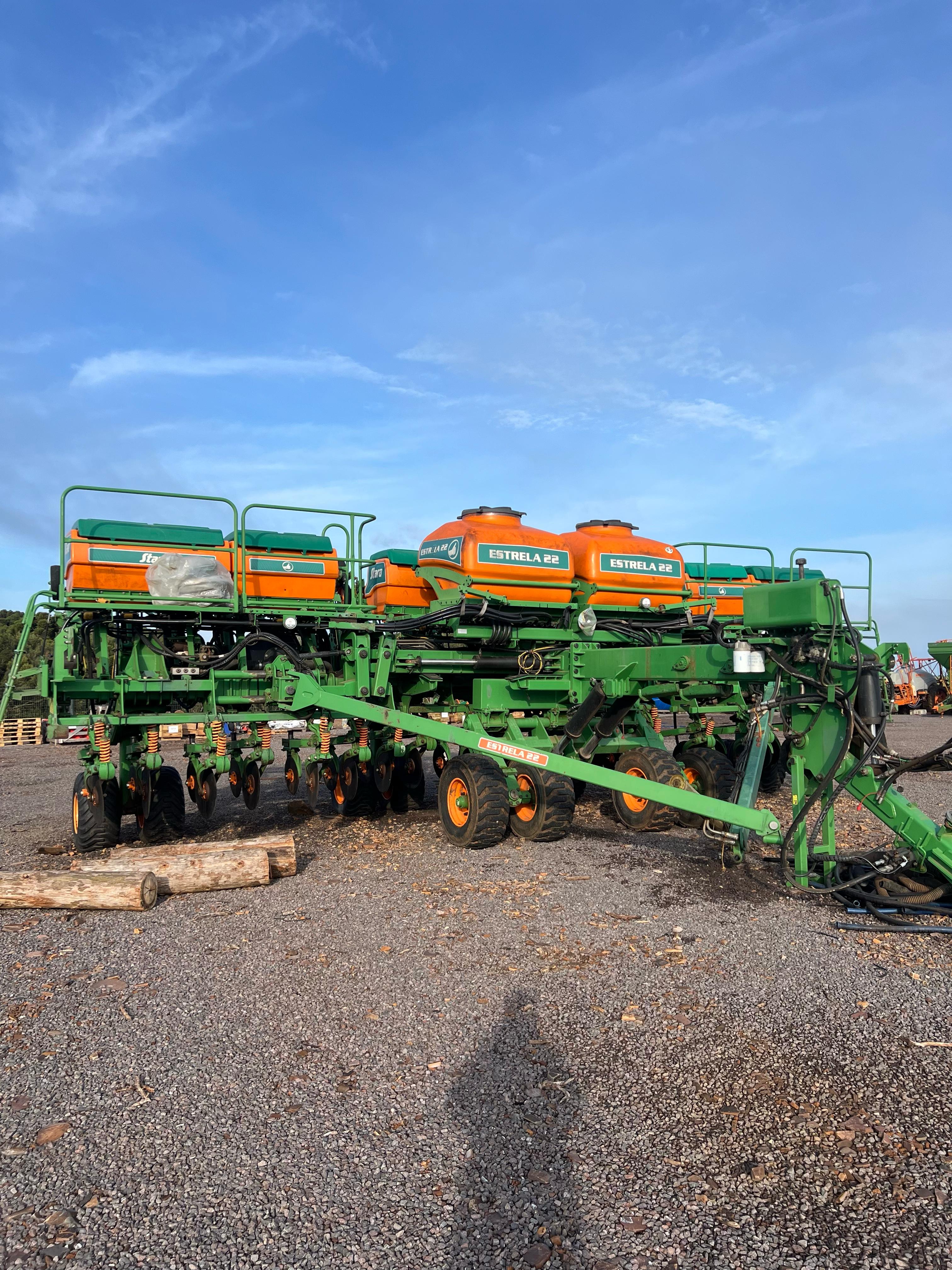 PLANTADORA ADUBADORA ESTRELA 22 - 2018