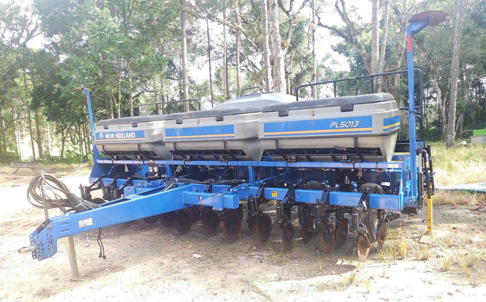 Plantadeira New Holland PL 5013