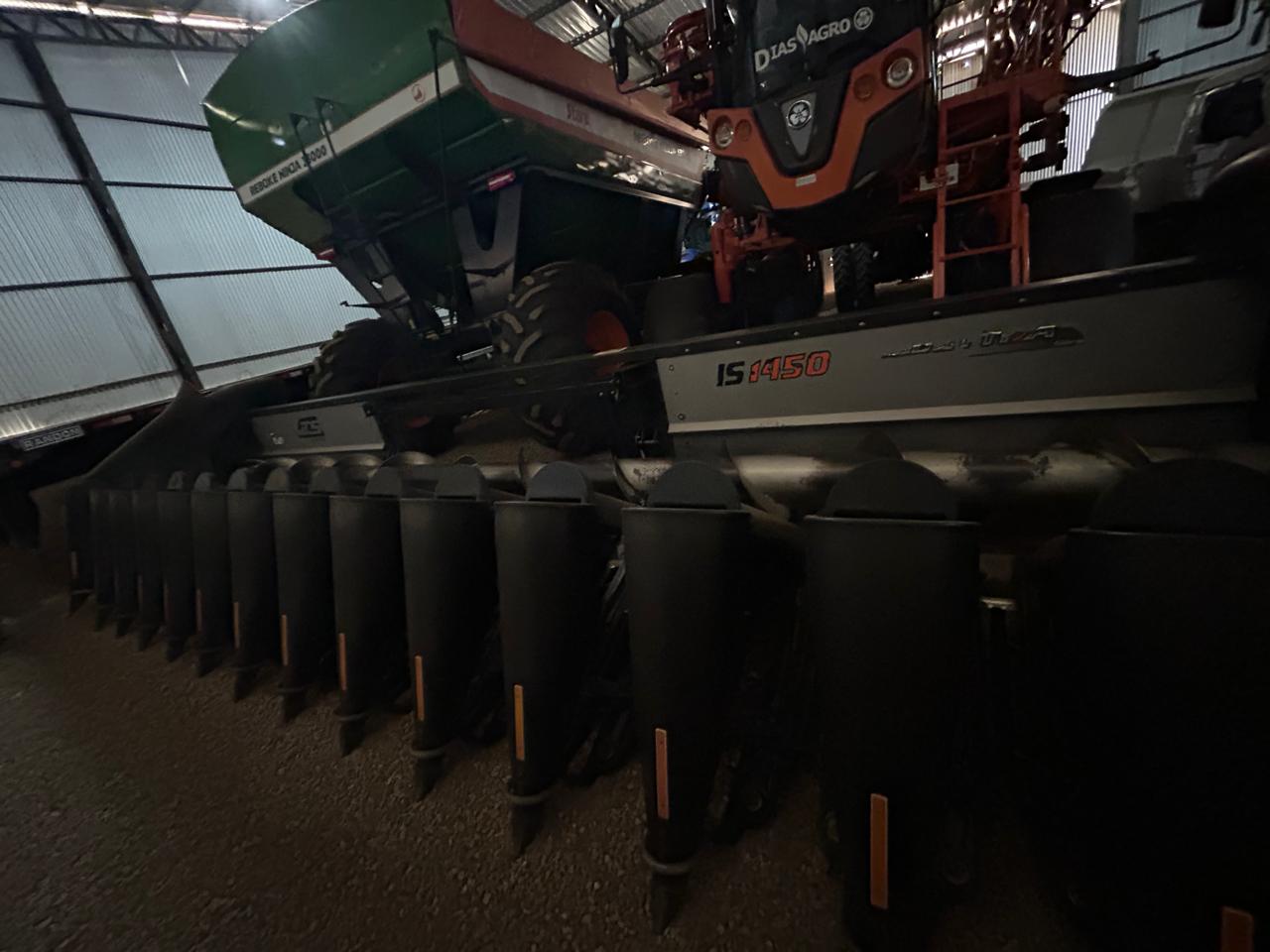 PLATAFORMA DE MILHO MARCA GTS 14X50 ANO 2014,- Valor: R$ R$ 130 000,00