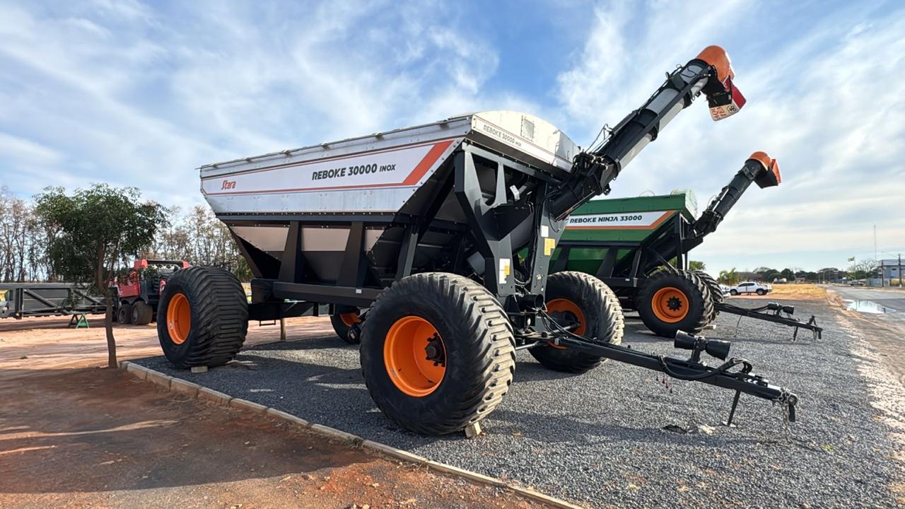 CARRETA AGRÍCOLA REBOKE 30000 INOX – Marca Stara, ano 2023