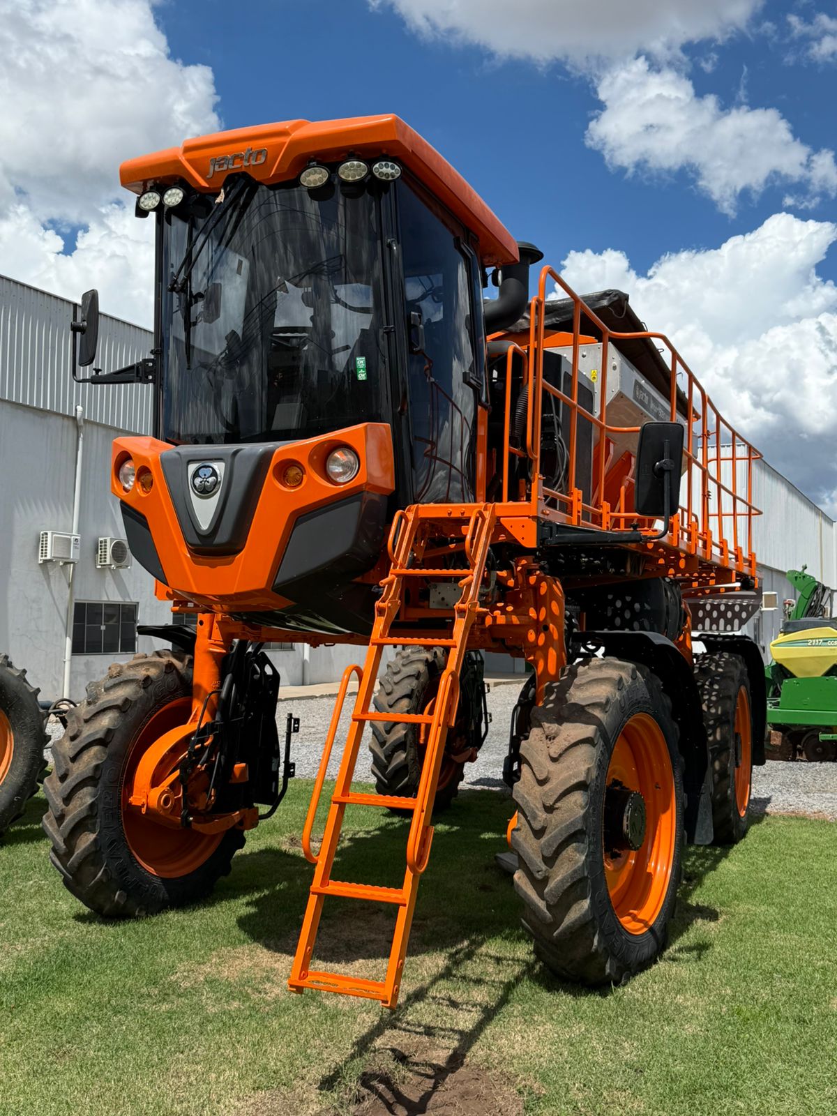 DISTRIBUIDOR UNIPORT 5030 NPK – Marca Jacto - Com 2.295 horas