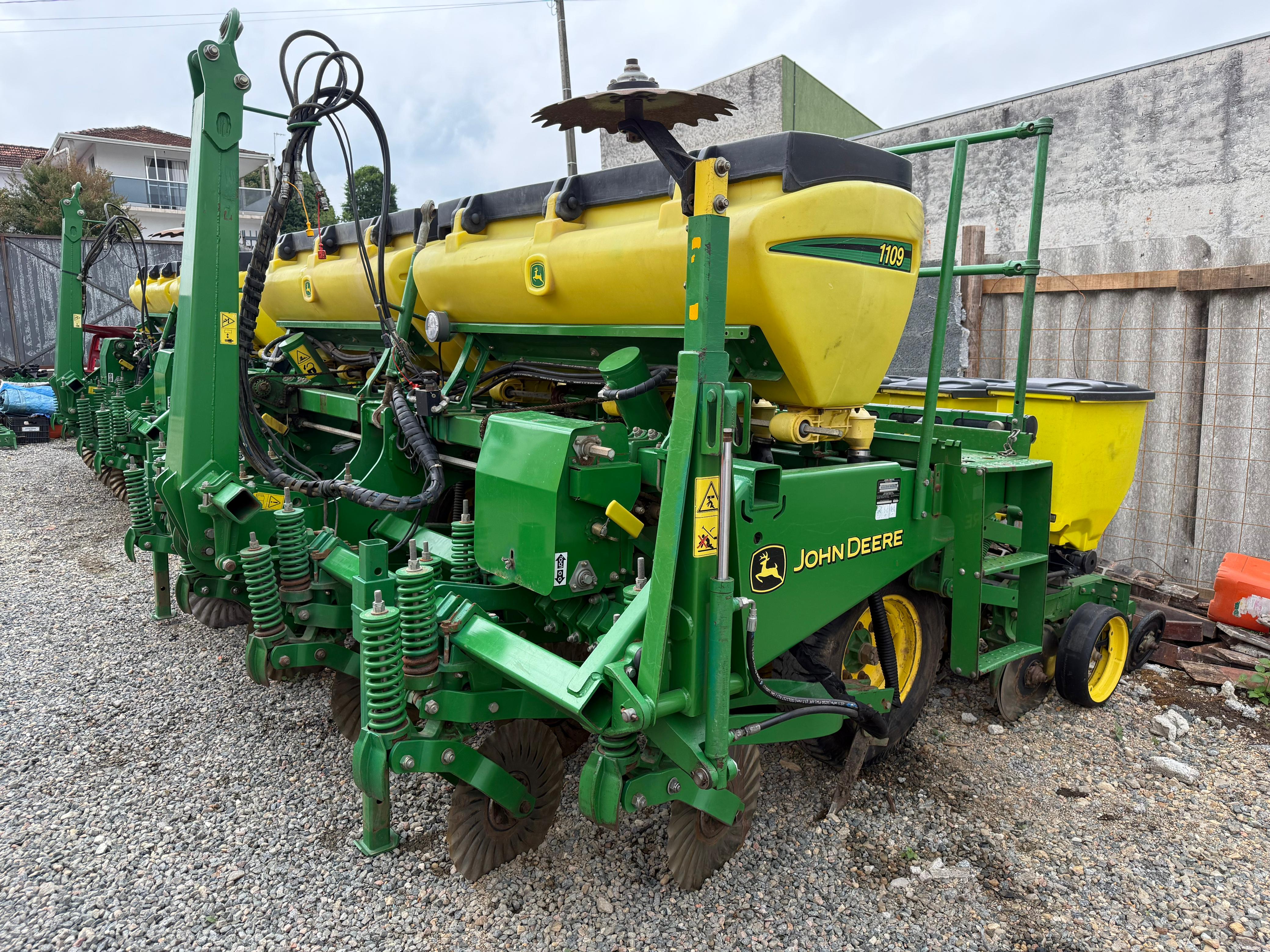 PLANTADEIRA JOHN DEERE 1109
